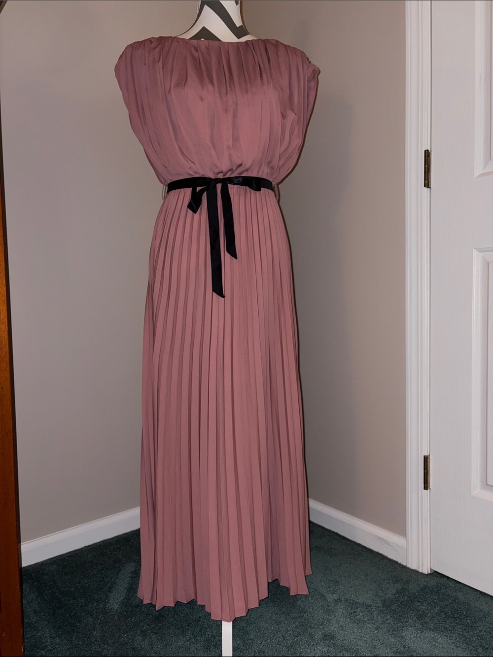 Zara Dusty Rose Pleated Maxi Dress with Black Waist Tie size M